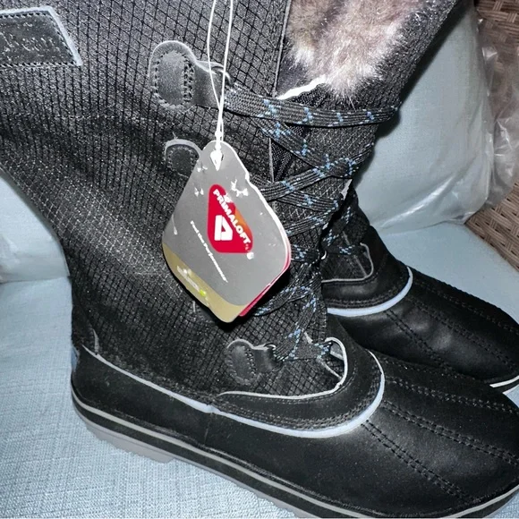 L.L. Bean Primaloft Women's Dark Blue Winter Boots with Fur Trim - Picture 6 of 8